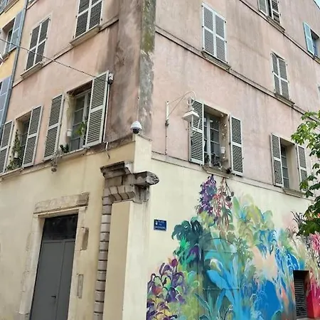 15 Rue Chevalier Paul