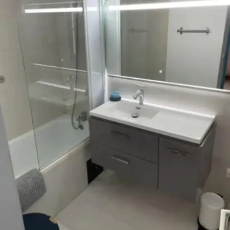 Apartment 15 Rue Chevalier Paul *