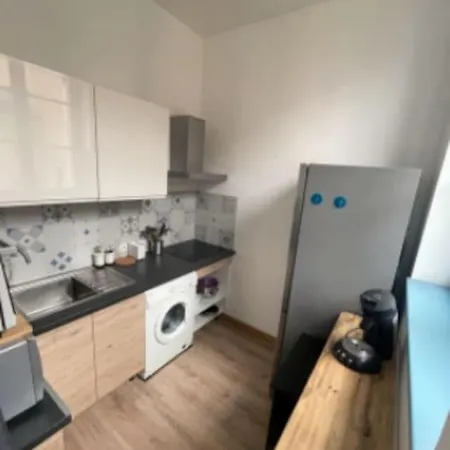 15 Rue Chevalier Paul Apartment